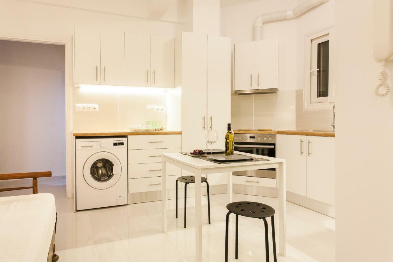 Classy And Stylish Private Apartment At Acropolis Museum Metro Station Athén Kültér fotó