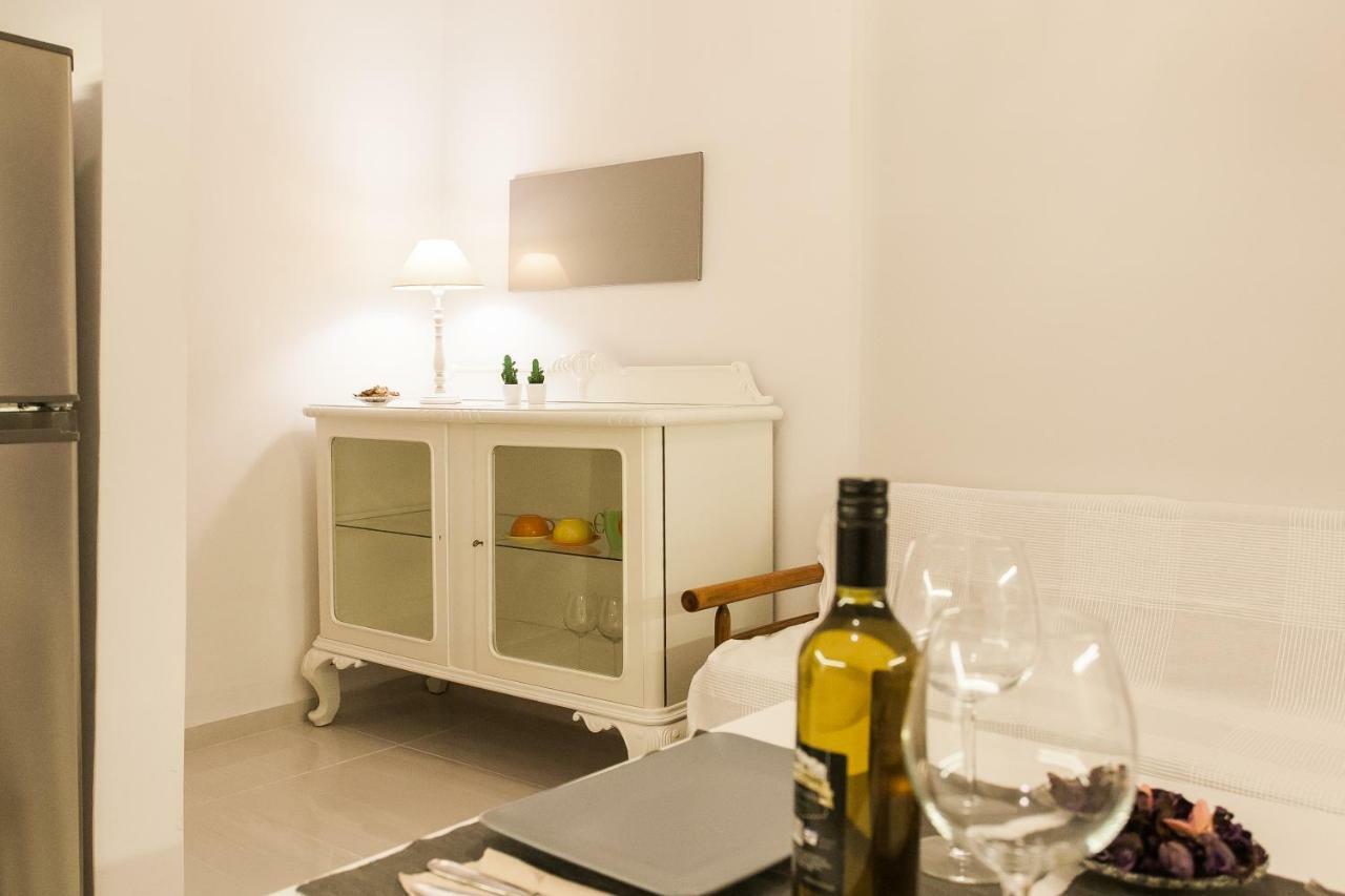 Classy And Stylish Private Apartment At Acropolis Museum Metro Station Athén Kültér fotó
